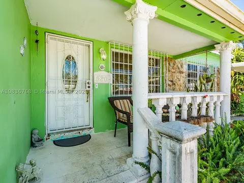 520 E 58th St, Hialeah, FL 33013 photo 6