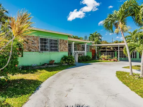 520 E 58th St, Hialeah, FL 33013 photo 1
