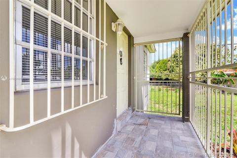 121 E 54th St, Hialeah, FL 33013 photo 3