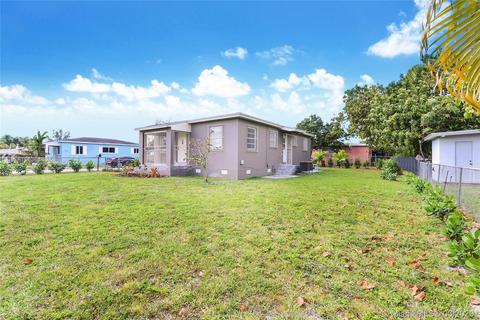 121 E 54th St, Hialeah, FL 33013 photo 12
