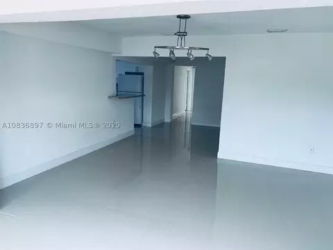 557 E 31st St, Hialeah, FL 33013 photo 4