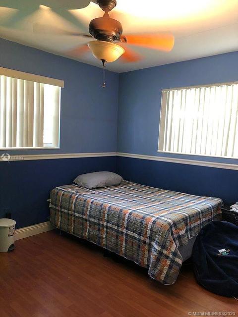720 W 74th Pl, Hialeah, FL 33014 photo 8