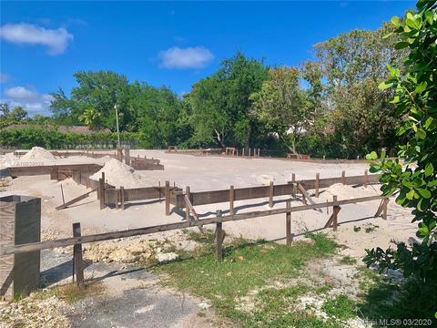 12335 SW 77th Ave, Pinecrest, FL 33156 photo 2