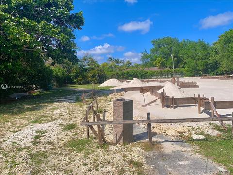12335 SW 77th Ave, Pinecrest, FL 33156 photo 3