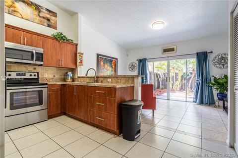 Undisclosed, Miami, FL 33177 photo 20
