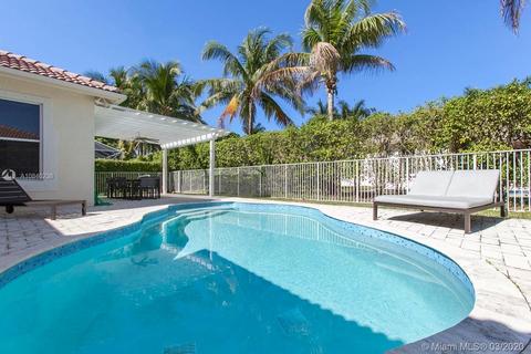 1941 Harbor View Cir, Weston, FL 33327 photo 1