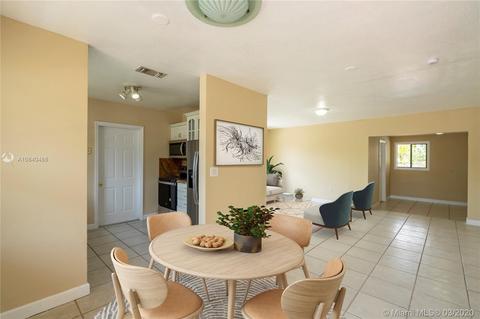 535 E 44th St, Hialeah, FL 33013 photo 7