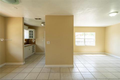 535 E 44th St, Hialeah, FL 33013 photo 23
