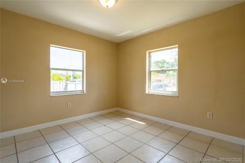 535 E 44th St, Hialeah, FL 33013 photo 14