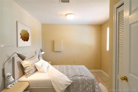 535 E 44th St, Hialeah, FL 33013 photo 11