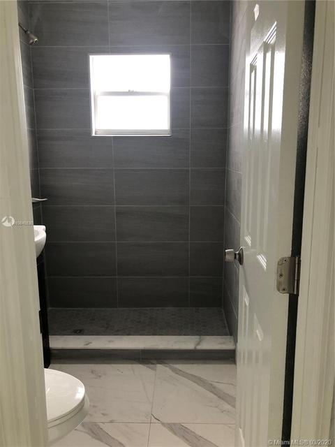 561 SE 7th Ave, Hialeah, FL 33010 photo 21