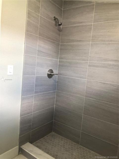 561 SE 7th Ave, Hialeah, FL 33010 photo 17