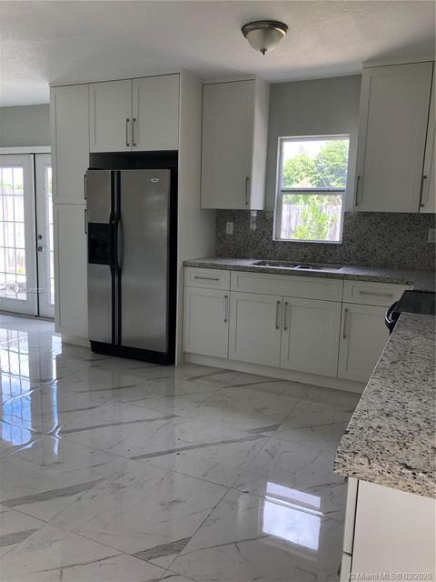 561 SE 7th Ave, Hialeah, FL 33010 photo 9