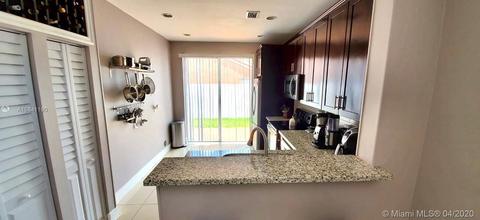 8564 NW 1st St, Miami, FL 33126 photo 6