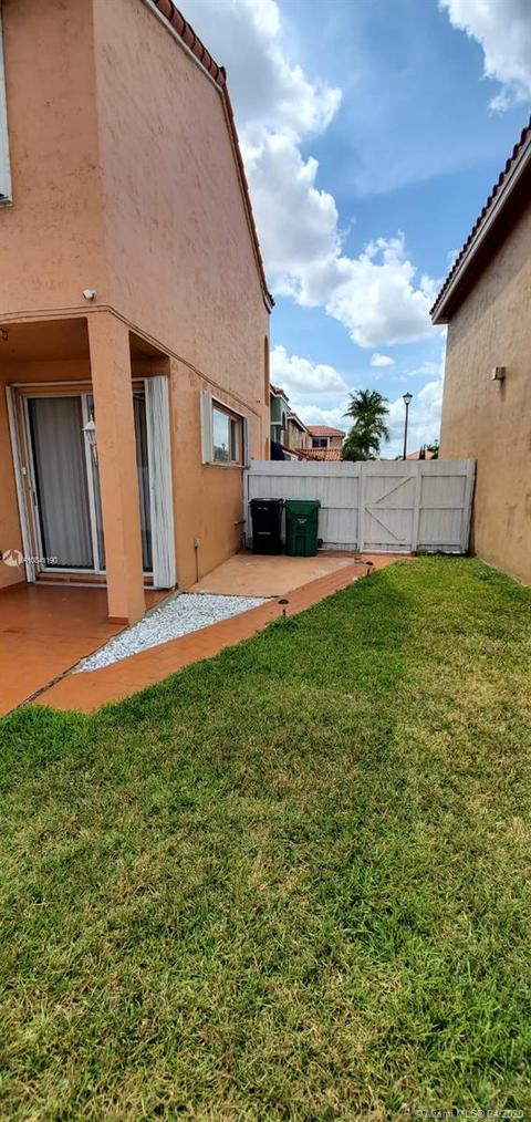 8564 NW 1st St, Miami, FL 33126 photo 18