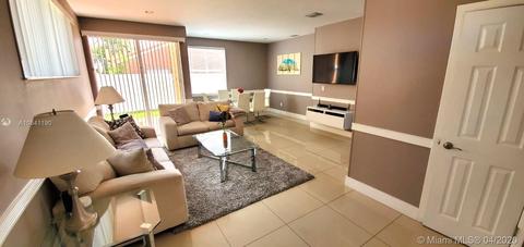 8564 NW 1st St, Miami, FL 33126 photo 3