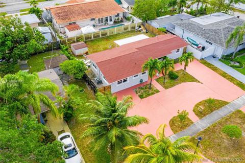 618 W 65th Dr, Hialeah, FL 33012 photo 6