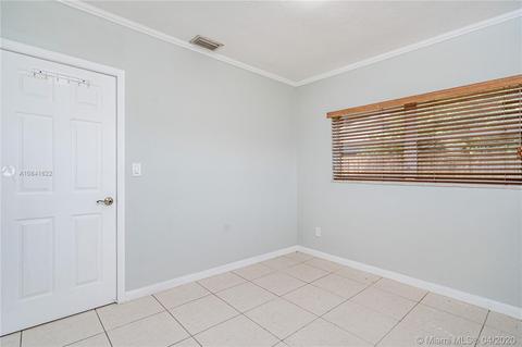 618 W 65th Dr, Hialeah, FL 33012 photo 31