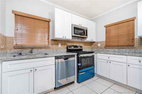 618 W 65th Dr, Hialeah, FL 33012 photo 18