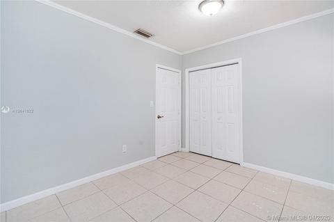 618 W 65th Dr, Hialeah, FL 33012 photo 24