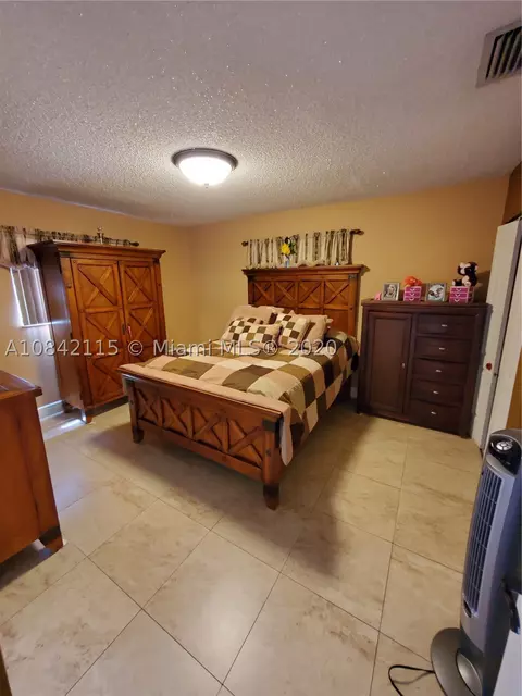 Undisclosed, Hialeah, FL 33016 photo 10