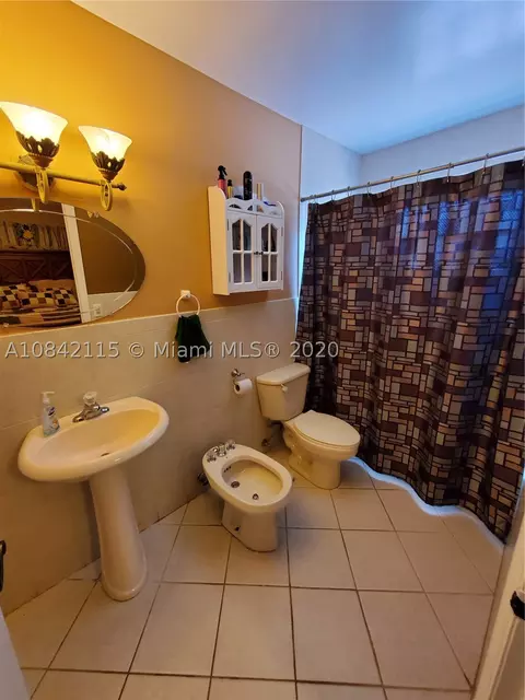 Undisclosed, Hialeah, FL 33016 photo 7
