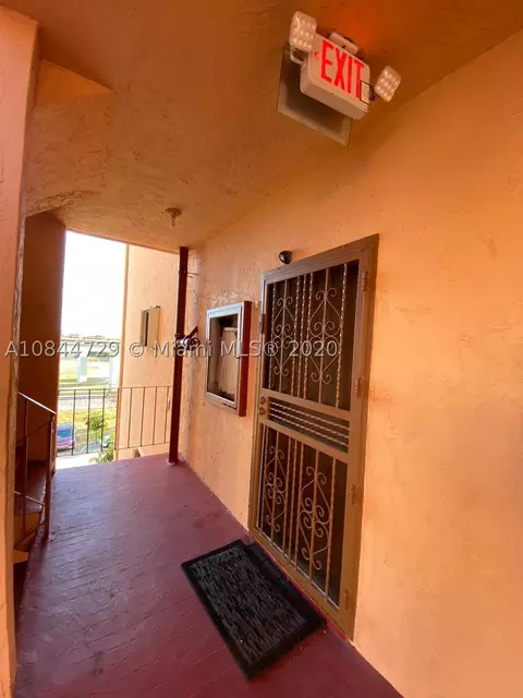 460 E 23rd St #307, Hialeah, FL 33013 photo 3