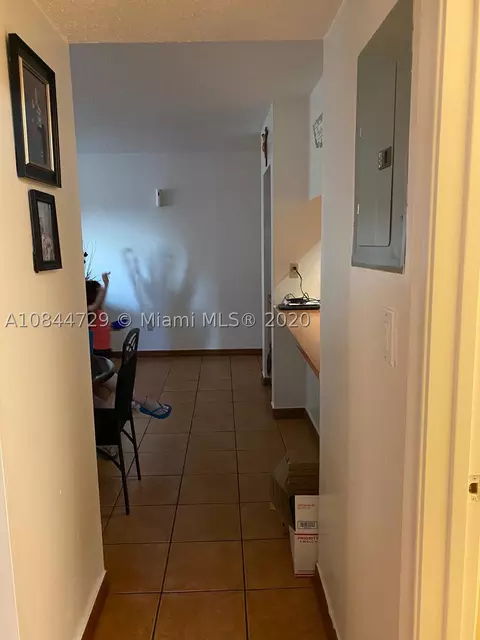 460 E 23rd St #307, Hialeah, FL 33013 photo 8