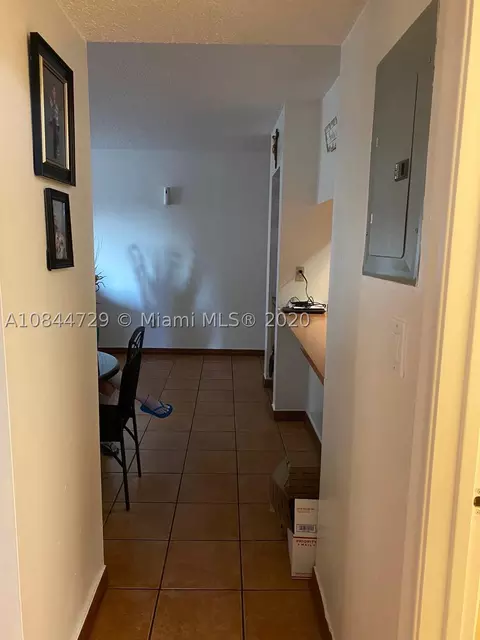 460 E 23rd St #307, Hialeah, FL 33013 photo 7
