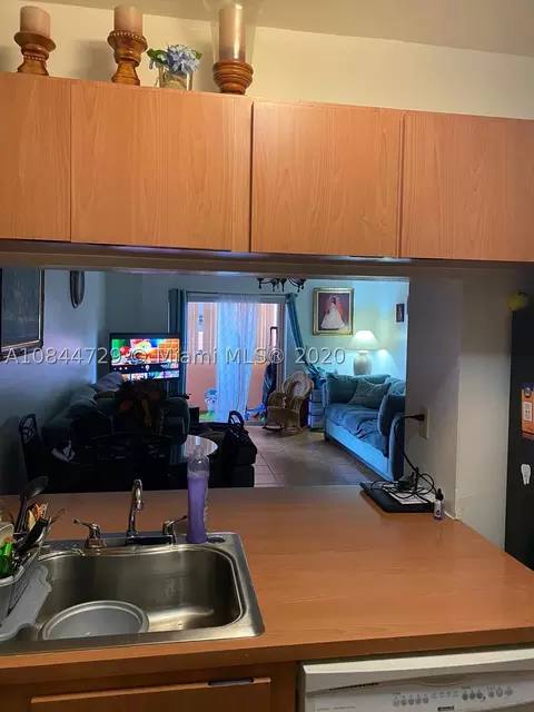460 E 23rd St #307, Hialeah, FL 33013 photo 31