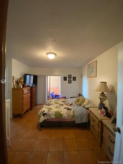 460 E 23rd St #307, Hialeah, FL 33013 photo 17
