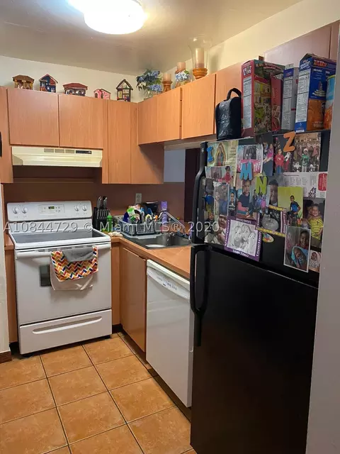 460 E 23rd St #307, Hialeah, FL 33013 photo 34