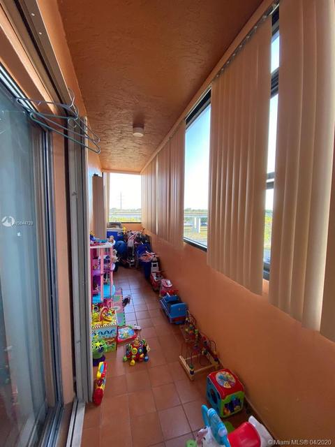 460 E 23rd St #307, Hialeah, FL 33013 photo 25