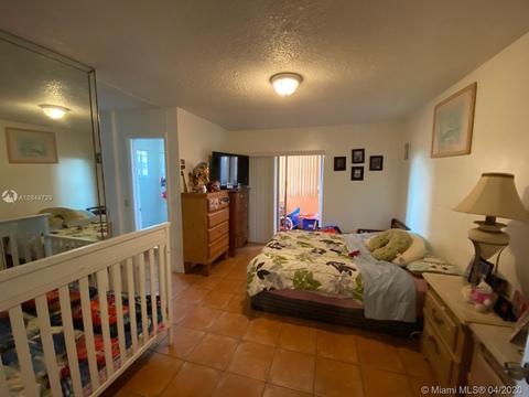 460 E 23rd St #307, Hialeah, FL 33013 photo 15