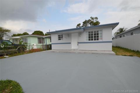 627 E 45th St, Hialeah, FL 33013 photo 2