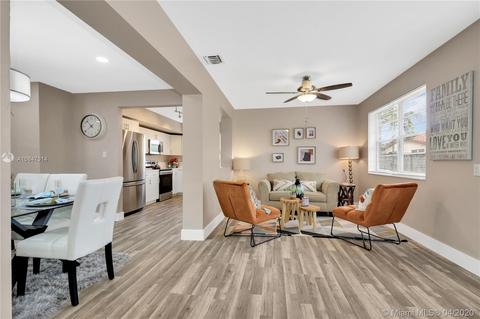 560 SE 3rd Ave, Pompano Beach, FL 33060 photo 18