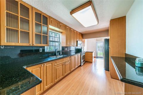 480 E 60th St, Hialeah, FL 33013 photo 7