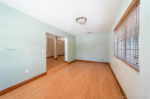 480 E 60th St, Hialeah, FL 33013 photo 6