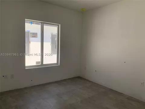 891 E 20th St, Hialeah, FL 33013 photo 3
