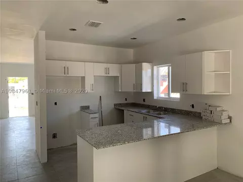 891 E 20th St, Hialeah, FL 33013 photo 4