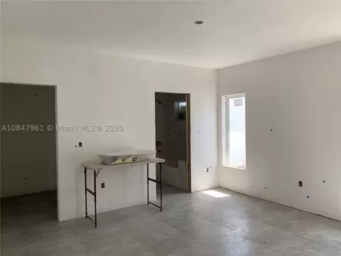 891 E 20th St, Hialeah, FL 33013 photo 9
