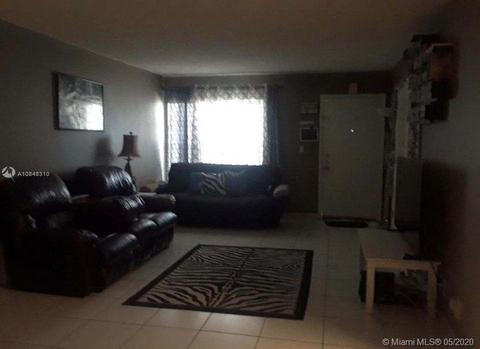 Undisclosed, Miami, FL 33175 photo 2