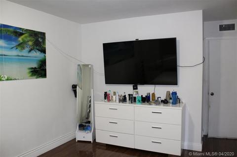 Undisclosed, Hialeah, FL 33014 photo 12