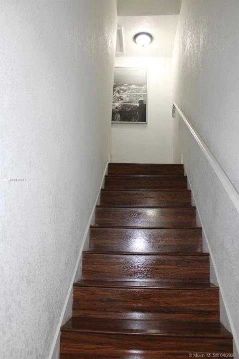 Undisclosed, Hialeah, FL 33014 photo 9