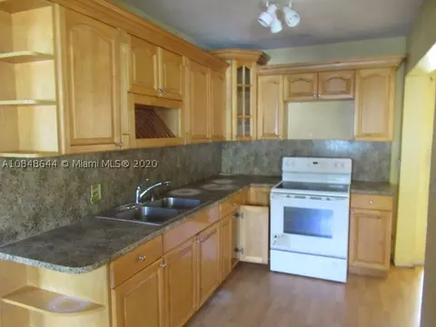 510 E 60th St, Hialeah, FL 33013 photo 10