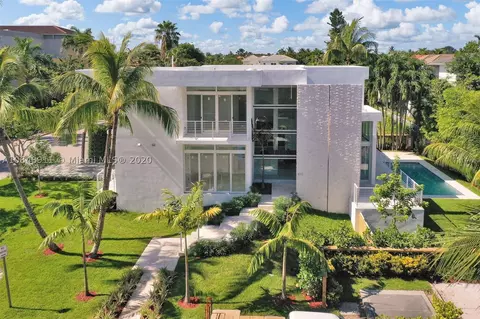 610 Ridgewood Rd, Key Biscayne, FL 33149 photo 1