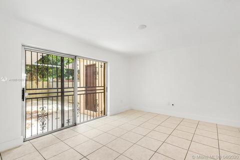 856 W 81st Pl, Hialeah, FL 33014 photo 17