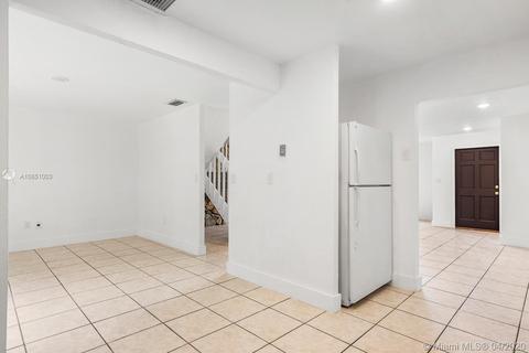 856 W 81st Pl, Hialeah, FL 33014 photo 13