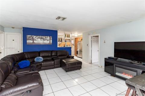 425 Sinbad Ave, Opa Locka, FL 33054 photo 5