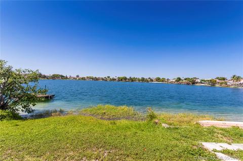 1847 W 68th St, Hialeah, FL 33014 photo 2